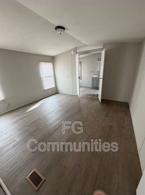 Building Photo - 1754 Zion Rd