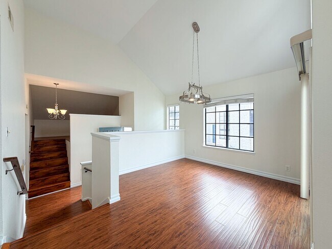 Building Photo - 407 Shoreview Dr