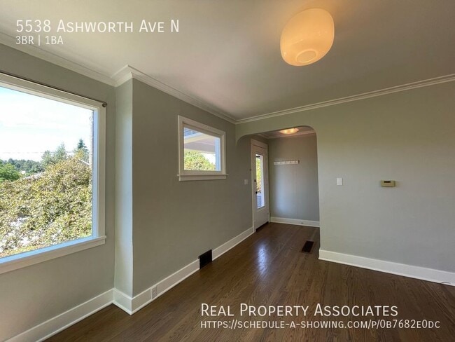 Building Photo - 5538 Ashworth Ave N
