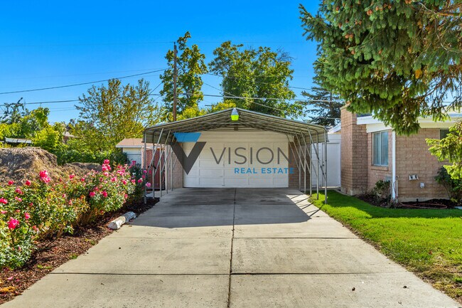 Building Photo - 558 E 3665 S