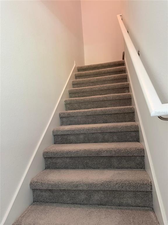 Building Photo - 2823 Maloof Dr