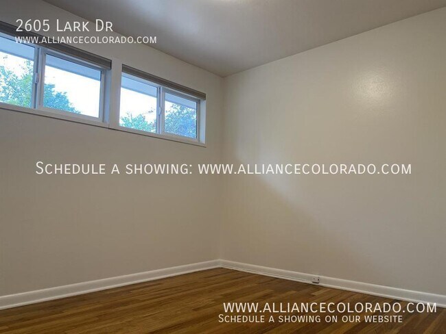 Building Photo - 2605 Lark Dr