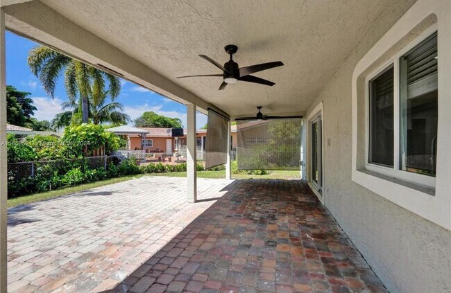 Building Photo - 11280 NW 40th St