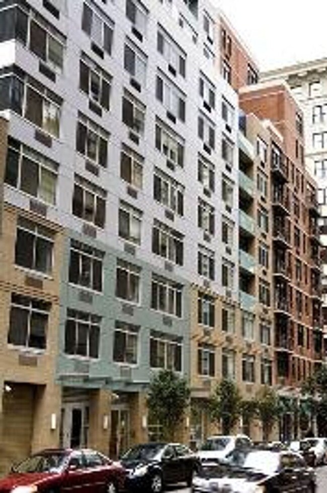 Building Photo - 84 Front St