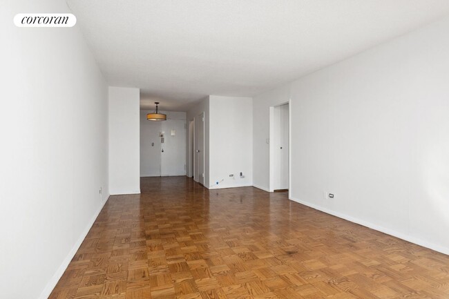 Building Photo - 3333 Henry Hudson Pkwy W
