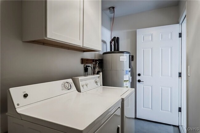 Building Photo - 57 Beechwood Rd