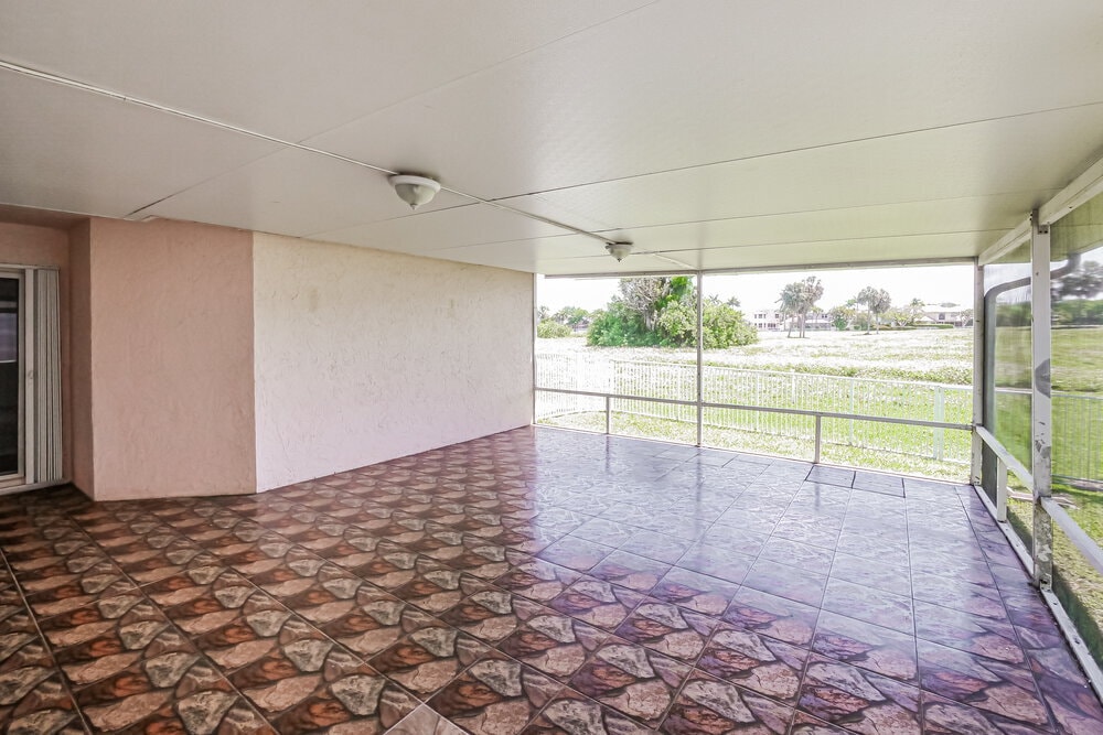 Building Photo - 3370 NW 78th Ave