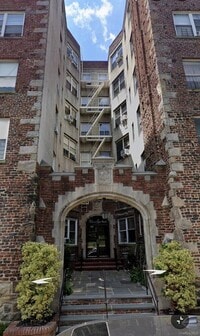 Building Photo - 305 Sixth Ave