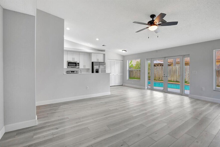 Building Photo - 5200 NW 66th Ave