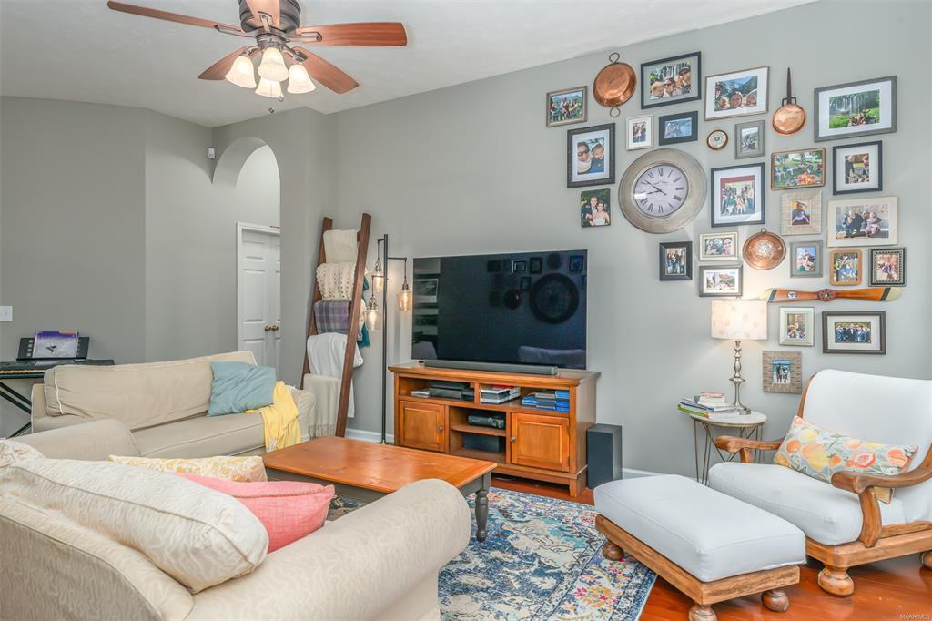 Building Photo - 9211 Hanston Pl