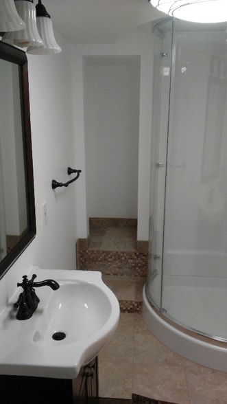 Building Photo - 6315 S Cyclamen Sq