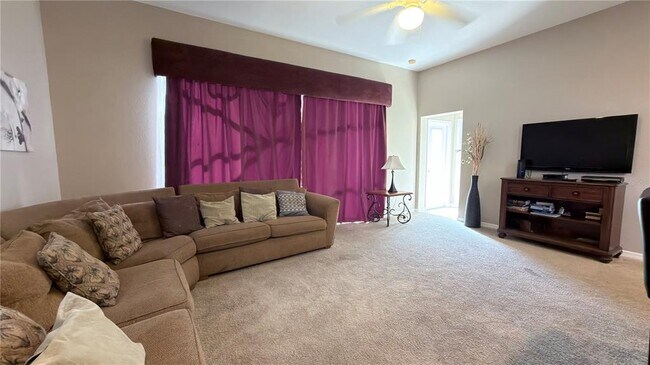Building Photo - 334 Cadiz Loop
