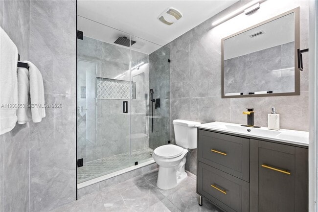 Building Photo - 1861 NW S River Dr