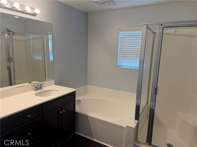 Building Photo - 12585 Montaivo Ln