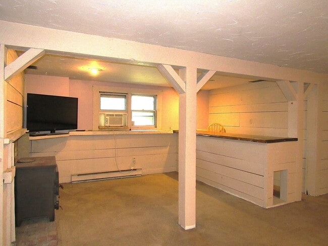 Building Photo - 47 Vinebrook Rd