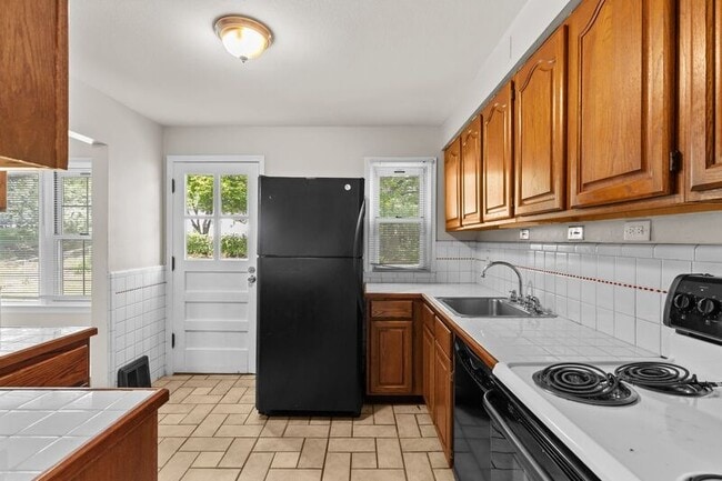Building Photo - 1115 Bliss Dr