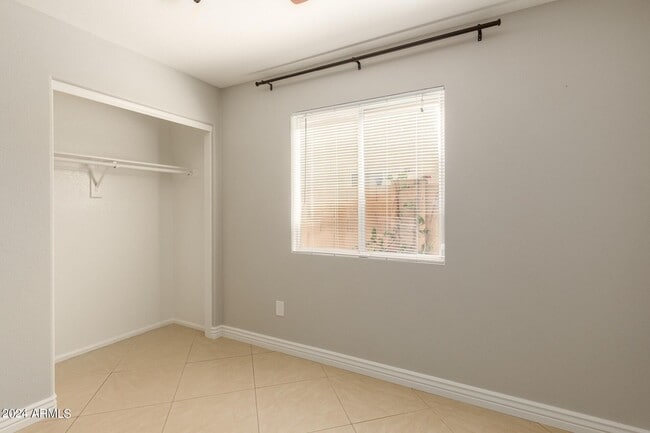 Building Photo - 3212 E Oraibi Dr