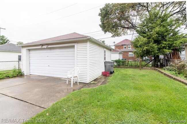 Building Photo - 7527 Hartwell St