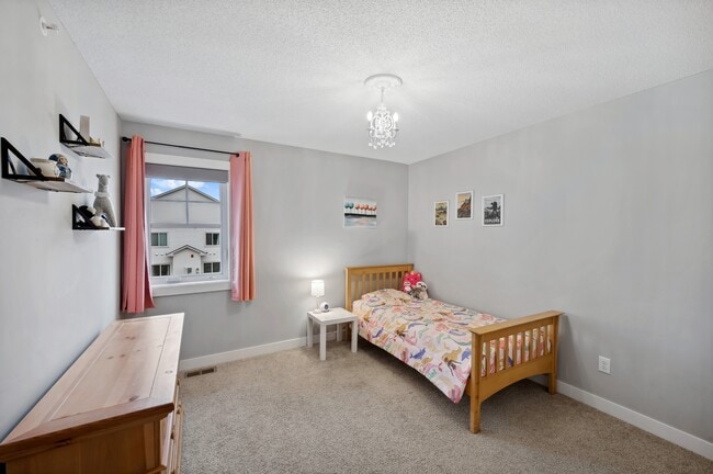 Building Photo - 7356 Kalland Cir NE