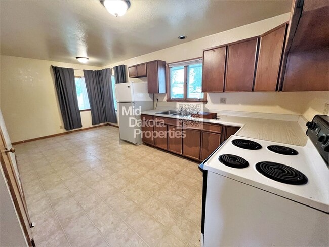 Building Photo - 710 S Wisconsin-2 Bedroom House