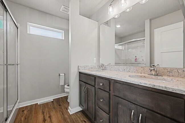 Building Photo - 17009 Huntington Ave