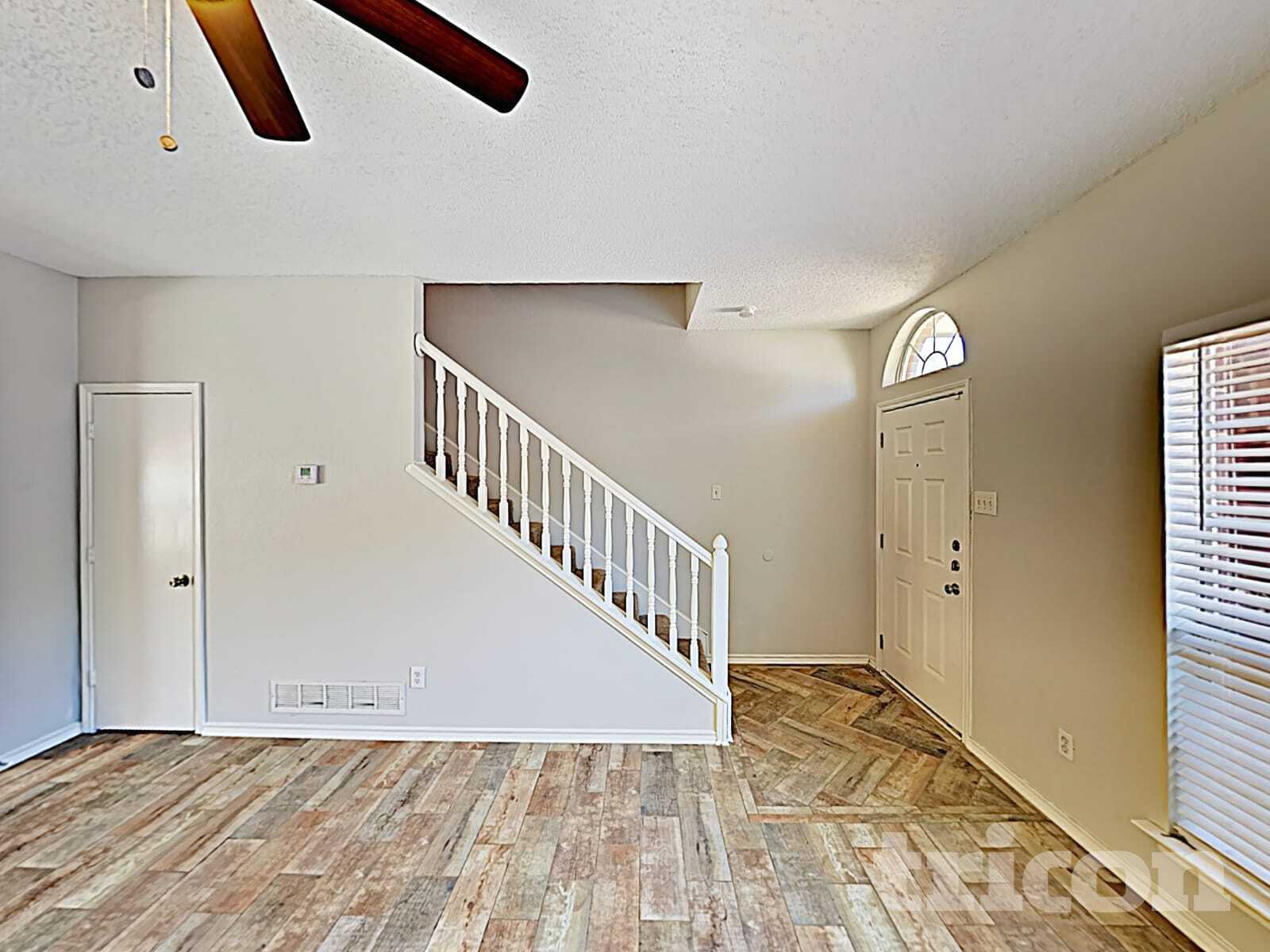 Building Photo - 1105 Parker Ct
