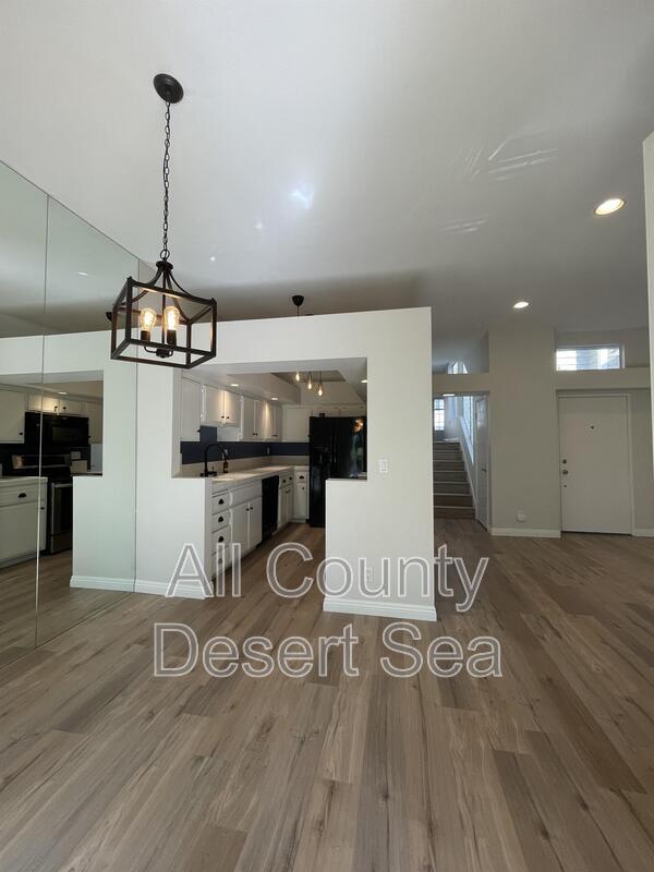 Building Photo - 3017 Croyden Bay