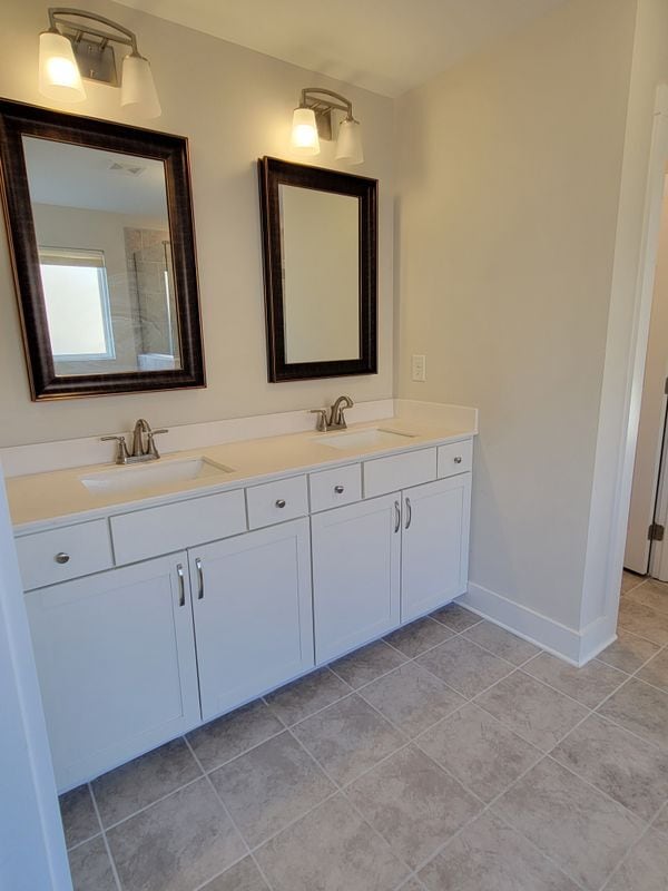 Building Photo - 1717 Buttonwood Lp