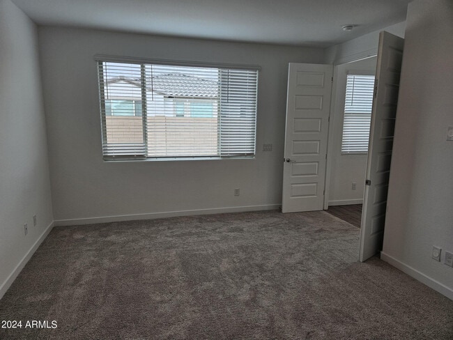 Building Photo - 4150 E Sagebrush St