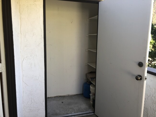 Building Photo - 5005 Collwood Way