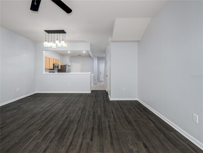 Building Photo - 26546 Castleview Way