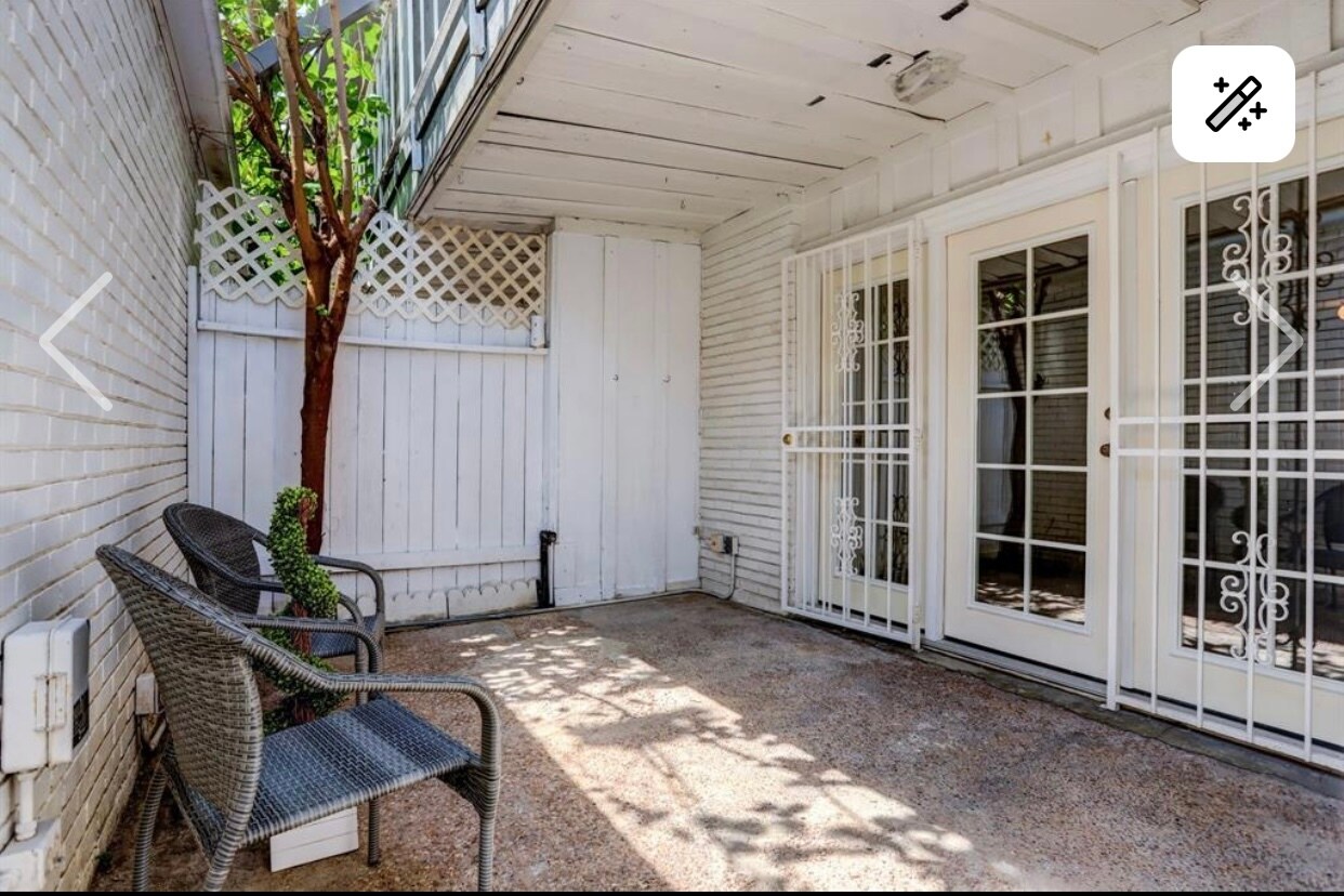 Patio - 7825 Rue Saint Cyr St