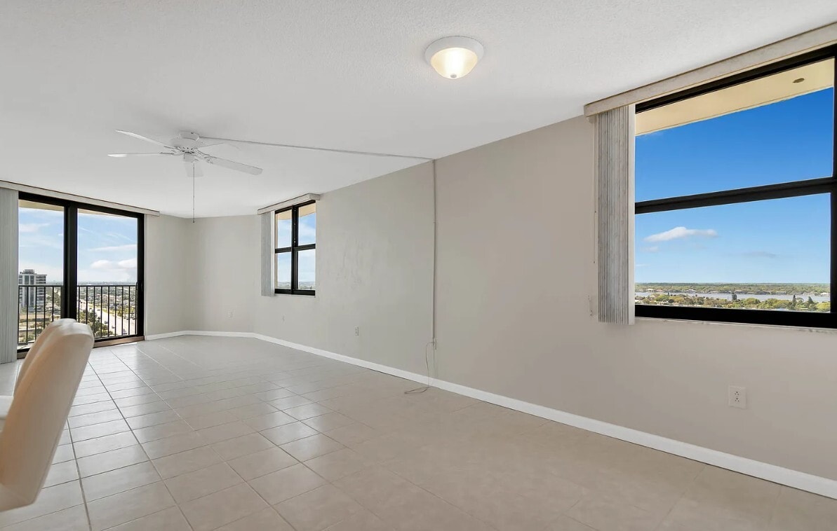 Building Photo - 1415 Ocean Shore Blvd