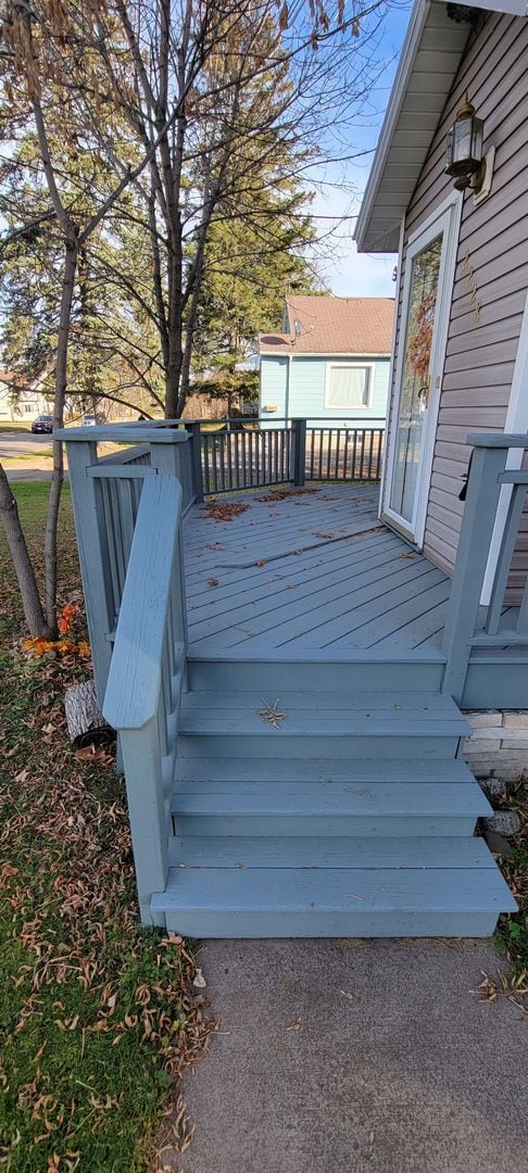 Building Photo - Available August 1st - 3 Bed Home in Cloqu...