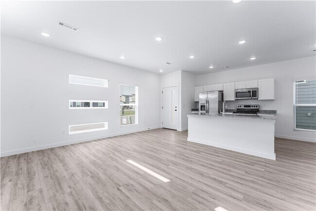 Building Photo - 820 Boardwalk Ave