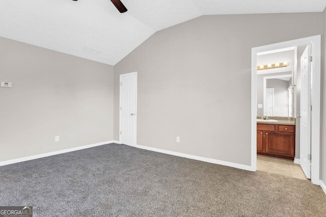 Building Photo - 5313 Paramount View Way NE