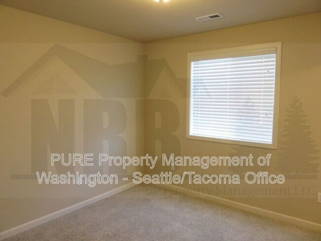 Building Photo - 7920 164th St E