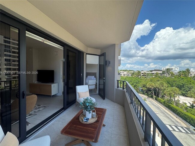 Building Photo - 201 Crandon Blvd