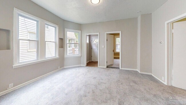 Building Photo - 3200 W 94th St
