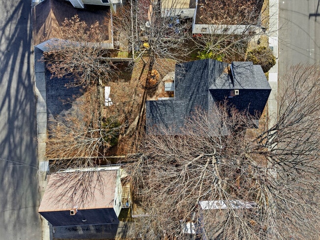 Building Photo - 159 Connecticut Ave