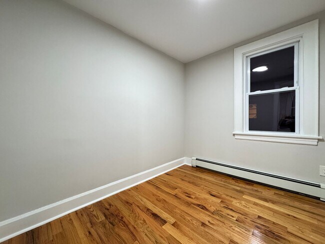 Building Photo - 145 Division St