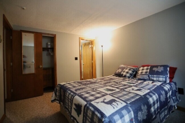 Building Photo - 52 Orris Rd