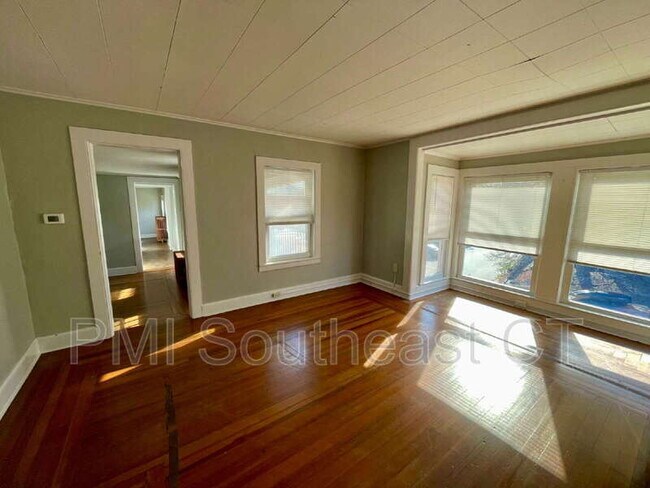 Building Photo - 3 Prospect St