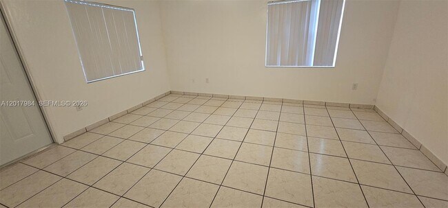 Building Photo - 4776 E 10th Ave