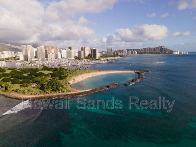 Building Photo - 1717 Ala Wai Blvd