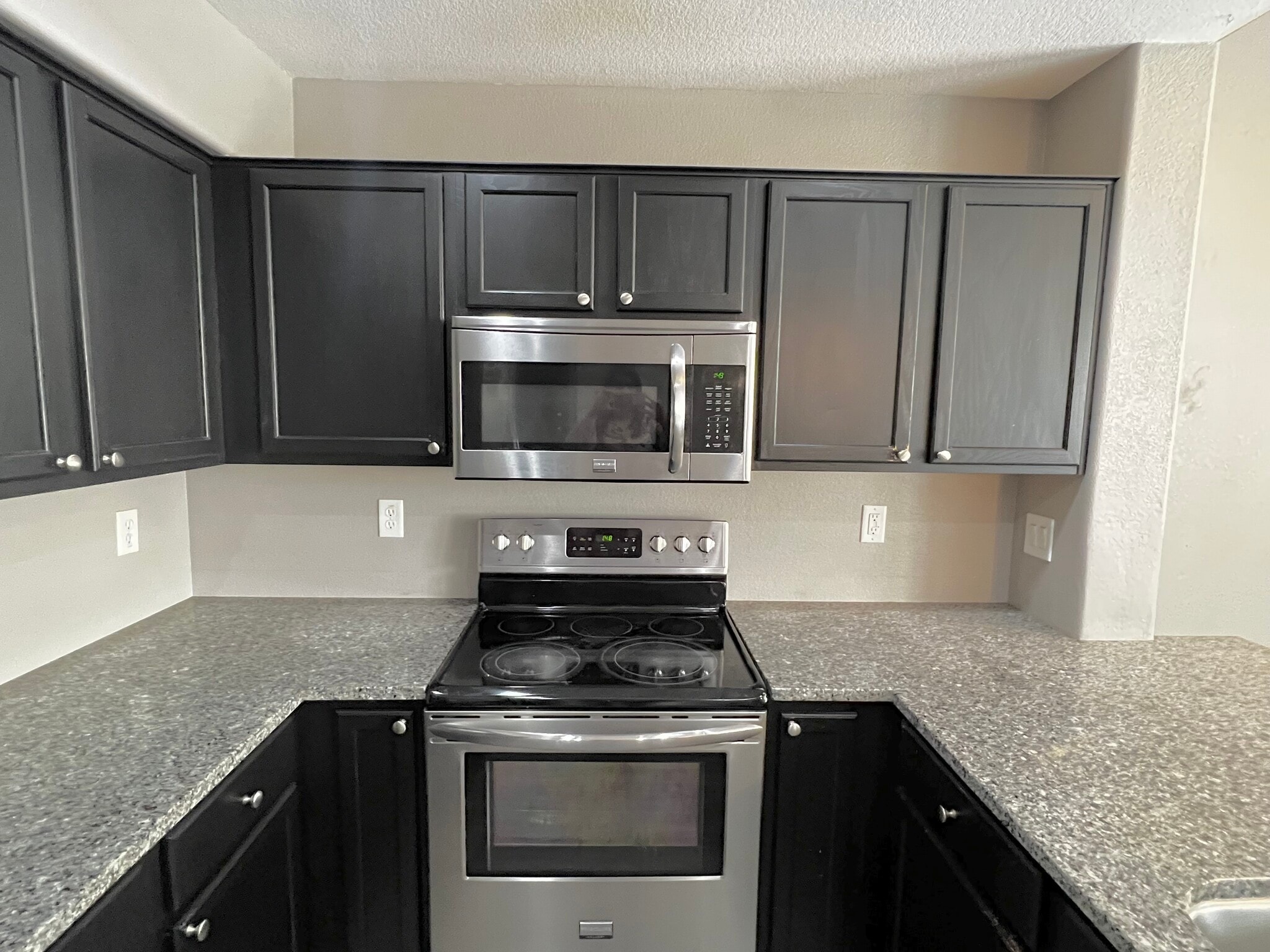 Building Photo - 1886 E Don Carlos Ave