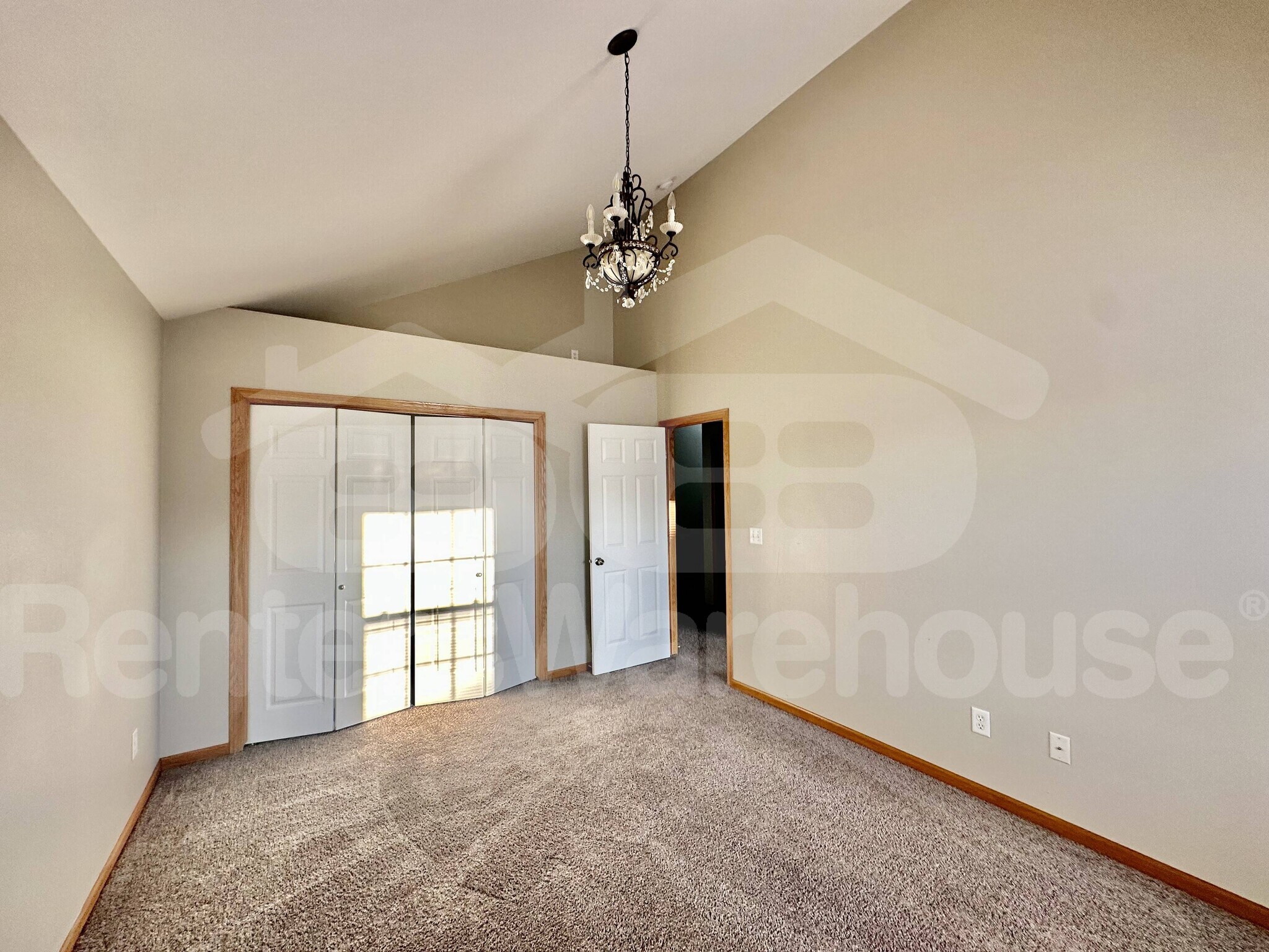 Building Photo - 1166 SE Village View Ln