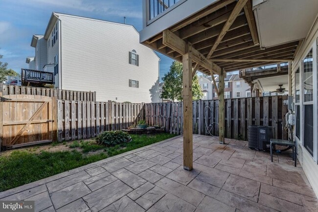 Building Photo - 15972 Canada Goose Loop