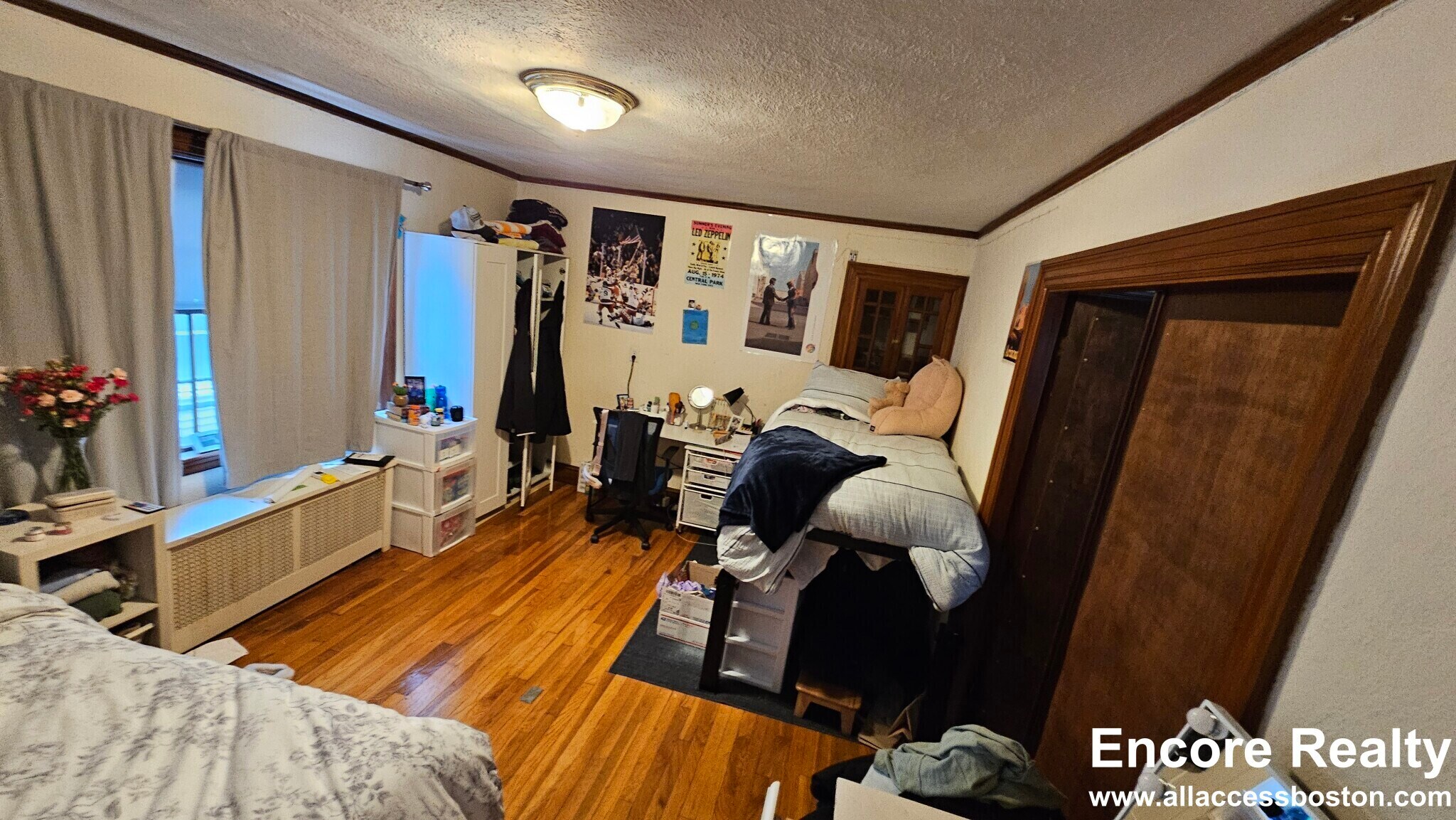 Building Photo - 292 Foster St