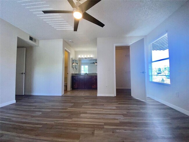 Building Photo - 5144 Conroy Rd